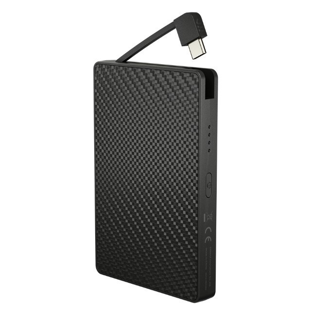 Akupank Nitecore Pocket 10000mAh, akupank sisseehitatud USB-C kaabliga.